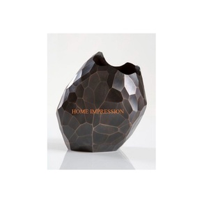 Florero de aluminio con diseño fabuloso, superventas, mesa de gran tamaño, florero hecho a mano y maceta del fabricante en la India - Product Image 1