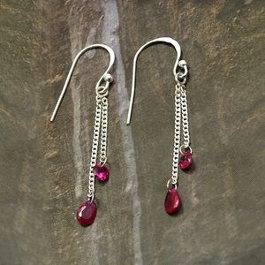 Producto más vendido en 2024 Ruby Cubic Zirconia Classic Look pendientes colgantes para fiestas de cumpleaños 925 joyería de plata esterlina - Product Image 2