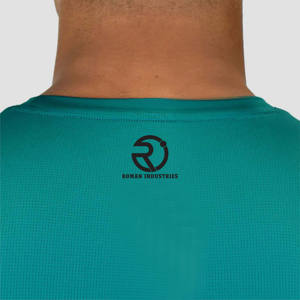 T-shirt polyvalent en nylon spandex pour hommes avec design sans couture et matériau flexible pour une mobilité maximale - Product Image 6