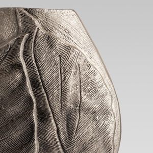 Vase à fleurs moderne en aluminium et métal au design vintage pour la décoration intérieure Vase de luxe pour le salon et la fête - Product Image 5