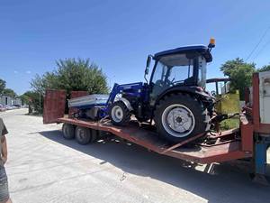 Lovol M754 Tracteur à roues 70 HP 4WD Tracteur agricole agricole avec moteur Doosan, navette synchro et cabine AC - Product Image 2