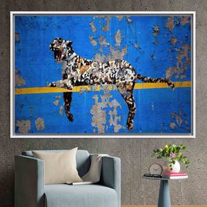 Impresión artística de leopardo de Banksy: obra de arte en lienzo estilo graffiti, lienzo enmarcado en blanco - Product Image 1