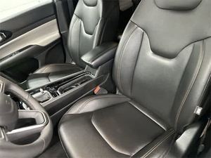 SUV 2024 Black J - Compass Limited 4WD de 200 HP, 2L I4 Automático, Usado en Excelentes Condiciones y a un Precio Accesible - Product Image 3