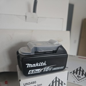 Batterie lithium-ion authentique Makita BL1860B 18V LXT 6.0Ah, pack double 1974224 - Product Image 2