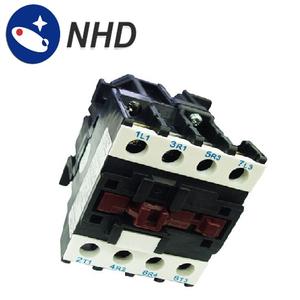 Contactor de CA de 3 polos 32A, categoría de producto, para el hogar - Product Image 1