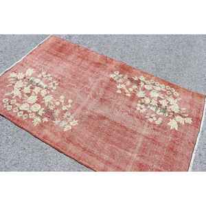 Alfombra Turca de 3.9x6.3 pies (118x193 cm), Alfombra Vintage con Estampado Animal Rojo - Product Image 4