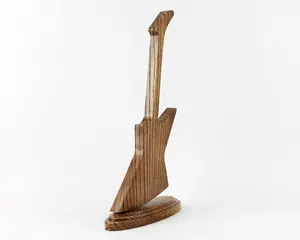 Sculpture de guitare en bois, instrument de musique fait main, décoration élégante, objet de collection, cadeau pour guitariste, amateur de musique, art d'intérieur. - Product Image 5