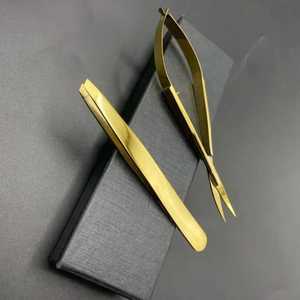 Ensemble de pinces à épiler pour sourcils de haute qualité, personnalisées, à pointe pointue, inclinées, en acier inoxydable, durables, écologiques, faites à la main, multicolores - Product Image 2