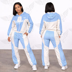 ชุดวอร์มผู้หญิงดีไซน์ล่าสุด เสื้อแจ็คเก็ตน้ำหนักเบาแบบมีฮู้ด ซิปหน้า สีตัดต่อ พร้อมกางเกงจ็อกเกอร์ - Product Image 1