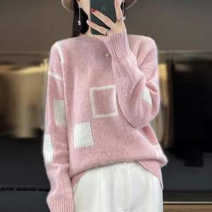 Pull d'hiver à col rond pour femmes en laine Pull personnalisé pour femmes à col rond - Product Image 3