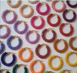 Aros Pendientes de flecos con cuentas bohemias nativas, Pendientes de cuentas de plumas de pluma - Product Image 1