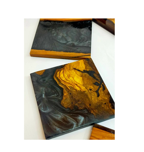 Dessous de verre en résine et en pierre de bois de différentes couleurs pour boissons en bois de pin naturel et en résine Cadeau de pendaison de crémaillère Lot de 4 tailles personnalisées - Product Image 3