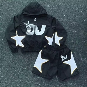 Vente en gros personnalisé OEM hommes ensemble léger vêtements de rue nylon polyester survêtements ensemble coupe-vent pour hommes - Product Image 3