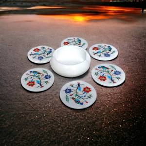 Ensemble de dessous-de-verre en marbre blanc sculpté avec support pour thé, café et cocktails, ensemble de deux - Product Image 2