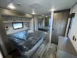 Se vende C-r-o-s-s-r-o-a-d-s Z-i-n-g-e-r 3-9-0-D-B usado del año 2026 - Product Image 4