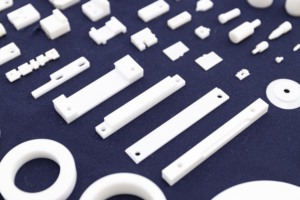 Pièces en céramique industrielles de précision technique faite sur commande de matière première de zircone - Product Image 5