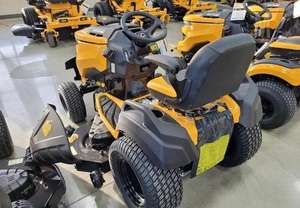 Tractor Cortacésped Autopropulsado Inalámbrico Cub Cadet XT2 Enduro Series de 40V, Nuevo de Fábrica, para Nivelación de Terreno - Product Image 2