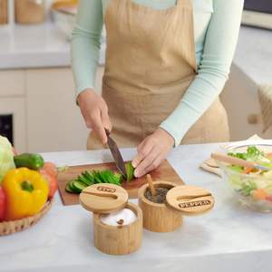 Lot de 2 bols à sel et à poivre en bambou, récipient à sel rond avec couvercles pivotants magnétiques et cuillères, caves à sel en bambou, assaisonnement - Product Image 5