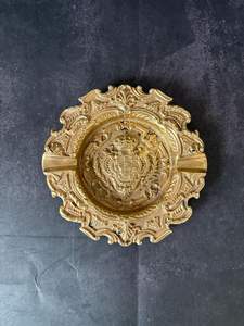 Cenicero artístico de Metal hecho a mano diseñado para la decoración del mostrador de la barra y la comodidad de uso funcional diario - Product Image 5