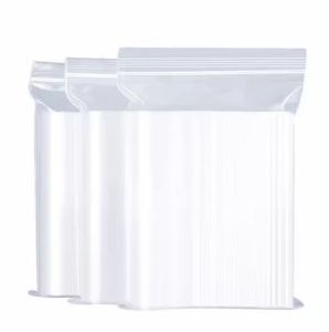 Sac d'emballage à fermeture éclair en plastique de haute qualité avec logo personnalisé sac d'emballage de vêtements en PE impression offset chaussures et vêtements - Product Image 1