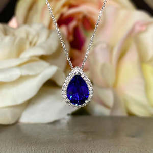 Pendentif Zarkan Goutte d'Eau Bleu Argenté avec Technologie d'Encastrement par Sertissage - Product Image 1