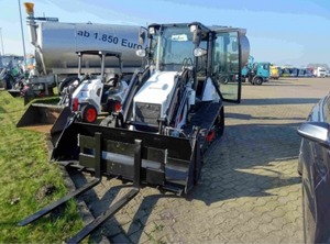 ซื้อรถตักล้อยางไฮโดรมีค HMK 62T แบบแบคโฮ - Product Image 4