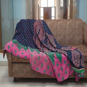 Manta Kantha de algodón respetuosa con el medio ambiente suave y elegante Kantha Throw Rustic Charm Kantha Bedding - Product Image 3