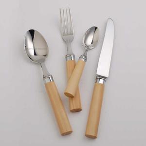 Ensemble de couverts en acier inoxydable à la mode avec manche en bois fini argent pour la maison Table à manger vaisselle ensembles de couverts - Product Image 6