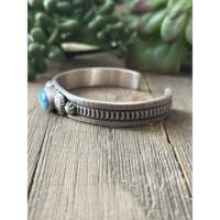 Bracelet manchette en argent sterling Golden Hills - Bijou ethnique artisanal de collection culturelle pour cadeaux de mariage et d'anniversaire