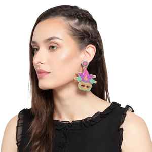 Achetez des boucles d'oreilles faites à la main avec des perles colorées, des boucles d'oreilles élégantes en perles de rocaille faites maison, des bijoux uniques et créatifs - Product Image 1