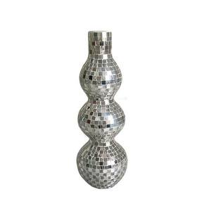 Florero de Metal moderno de lujo Color y tamaño personalizable Jarrón de mesa ligero resistente al óxido para decoración del hogar - Product Image 1