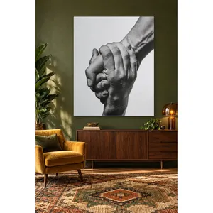 Impression sur toile Fida mains entrelacées noir et blanc - Product Image 4