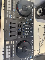 Contrôleur DJ Rane FOUR professionnel 4 canaux pour le mixage de stems