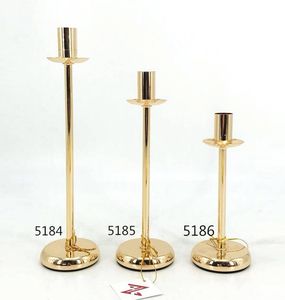 Candelabro de Metal Dorado Ecológico Hecho a Mano, Diseño Moderno de Alta Calidad, Personalizable para el Día de San Valentín o Cumpleaños - Product Image 2