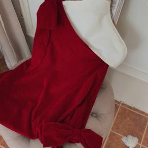 Blusa de Terciopelo de un Solo Hombro al por Mayor, OEM, de Alta Calidad, Ropa para Mujer - Product Image 5