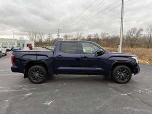 รถยนต์มือสอง โตโยต้า ทุนดรา แพลตตินัม ปี 2023 (JY) - Product Image 2