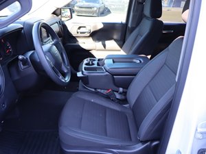 Chevrolet Silverado 1500 Custom Trail Boss 2024 Usada en Buen Estado - Product Image 5