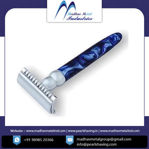 Maquinilla de afeitar de seguridad de doble filo de acero inoxidable de gran calidad disponible a un precio razonable - Product Image 2