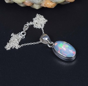 จี้โซลิแทร์เงินแท้ชุบโรเดียมประดับเพทายสีน้ำเงินสไตล์โบโฮ ของขวัญสำหรับวันครบรอบวันเกิด - Product Image 2