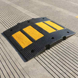 ยางชะลอความเร็วพร้อมแผ่นสะท้อนแสงแบบตาแมว-เพิ่มการเตือนในเวลากลางคืน รองรับความเร็ว 25-45 ไมล์ต่อชั่วโมง สำหรับถนนแอสฟัลต์ - Product Image 1