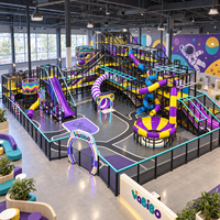 Équipement de terrain de jeux intérieur commercial pour enfants, centre de jeux souple avec toboggan, piscine à balles, labyrinthe d'escalade, trampoline, conception clé en main FEC