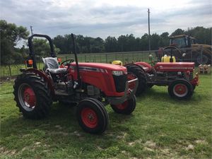 Tracteur à roues Massey Ferguson 2604H 2022, 70 CV, 4 roues motrices, pour moteur, tracteur agricole de haute qualité, composants principaux disponibles - Pompe, boîte de vitesses - Product Image 5