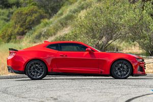 Chevrolet Camaro ZL1 Coupé USADO de 2017 - Product Image 5