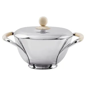 Cacerola Clásica de Acero Inoxidable Resistente con Interior Antiadherente para Uso Diario |   Resistente a la oxidación y fácil de mantener - Product Image 1