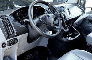 Furgoneta de Carga Usada FORD TRANSIT CARGO 350 3 Puertas LWB Techo Medio con Puerta Lateral Deslizante para Pasajeros (LHD/RHD) - Product Image 5