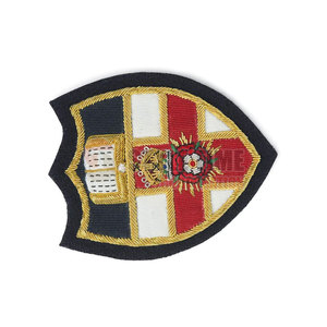 Insignias Bordadas Profesionales con Acabado de Borde Limpio y Material Premium para Colecciones de Accesorios de Moda - Product Image 2
