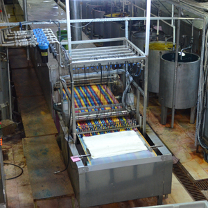 Machine à teindre automatique multicolore CEDIT en excellent état avec composants PLC, garantie de 2 ans pour usine de fabrication - Product Image 1