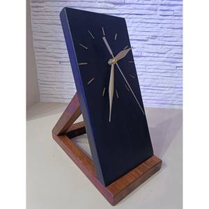 นาฬิกาไม้พรีเมียม สะท้อนความประณีตและทนทาน ผสานอย่างลงตัวกับการตกแต่งทั้งบ้านและสำนักงาน - Product Image 1