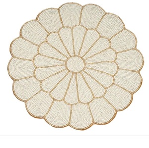 แผ่นรองจานปักลูกปัดดีไซน์เนอร์สำหรับโต๊ะอาหารสไตล์โมเดิร์น ชุดแผ่นรองจานปักลูกปัดคุณภาพพรีเมียม - Product Image 2