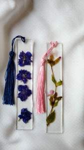 Hand Faulted Gold Leaf Textured Art Deco Round <b>Resin</b> Decorative <b>Bookmark</b> - Product Image 3